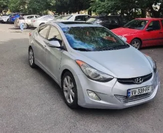 Vista frontale di un noleggio Hyundai Elantra a Tbilisi, Georgia ✓ Auto #4783. ✓ Cambio Automatico TM ✓ 1 recensioni.