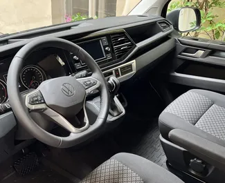 Noleggio Volkswagen Multivan. Auto Comfort, Premium, Monovolume per il noleggio in Cechia ✓ Cauzione di Deposito di 800 EUR ✓ Opzioni assicurative RCT, CDW, SCDW, FDW, All'estero.