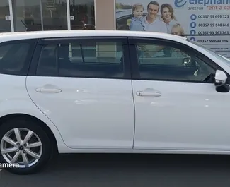 Noleggio auto Toyota Corolla Fielder #5026 Automatico all'aeroporto di Paphos, dotata di motore 1,6L ➤ Da Charalambos a Cipro.