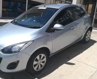 Vista frontale di un noleggio Mazda Demio a Limassol, Cipro ✓ Auto #1289. ✓ Cambio Automatico TM ✓ 1 recensioni.