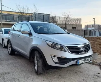 Vista frontale di un noleggio Kia Sportage a Tbilisi, Georgia ✓ Auto #5316. ✓ Cambio Automatico TM ✓ 0 recensioni.