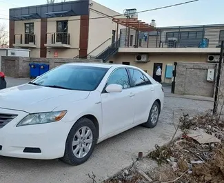 Noleggio Toyota Camry. Auto Comfort, Premium per il noleggio in Georgia ✓ Cauzione di Deposito di 135 GEL ✓ Opzioni assicurative RCT, FDW, Passeggeri, Furto.