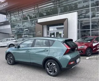 Noleggio auto Hyundai Bayon 2022 in Slovacchia, con carburante Benzina e 100 cavalli di potenza ➤ A partire da 41 EUR al giorno.