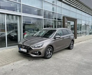 Noleggio auto Hyundai i30 Combi #5186 Automatico a Bratislava, dotata di motore 1,5L ➤ Da Sperma in Slovacchia.