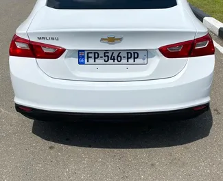 Noleggio Chevrolet Malibu. Auto Comfort, Premium per il noleggio in Georgia ✓ Cauzione di Deposito di 250 GEL ✓ Opzioni assicurative RCT, CDW, SCDW, All'estero.