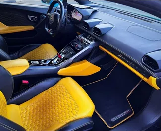Motore Benzina da L di Lamborghini Huracan 2022 per il noleggio a Dubai.