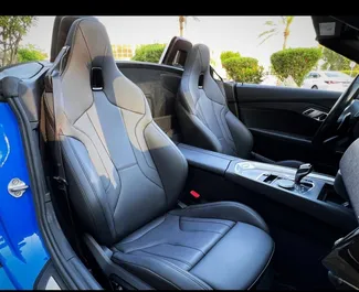 BMW Z4 2022 disponibile per il noleggio a Dubai, con limite di chilometraggio di illimitato.
