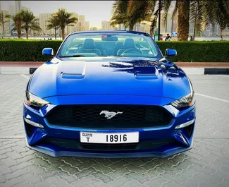 Noleggio Ford Mustang Cabrio. Auto Premium, Lusso, Cabrio per il noleggio negli Emirati Arabi Uniti ✓ Cauzione di Deposito di 3000 AED ✓ Opzioni assicurative RCT.