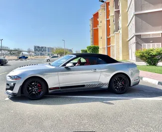 Motore Benzina da 2,3L di Ford Mustang Cabrio 2020 per il noleggio a Dubai.