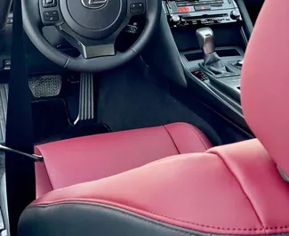 Noleggio Lexus IS300. Auto Comfort, Premium per il noleggio negli Emirati Arabi Uniti ✓ Cauzione di Deposito di 2000 AED ✓ Opzioni assicurative RCT, CDW.