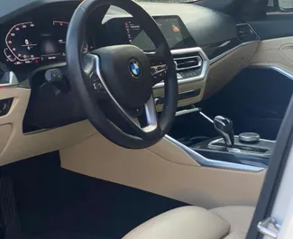 Noleggio auto BMW 330i 2021 negli Emirati Arabi Uniti, con carburante Benzina e 300 cavalli di potenza ➤ A partire da 300 AED al giorno.