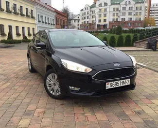 Vista frontale di un noleggio Ford Focus a Minsk, Bielorussia ✓ Auto #5833. ✓ Cambio Automatico TM ✓ 0 recensioni.