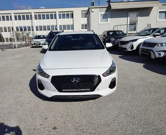 Noleggio auto Hyundai i30 2018 in Grecia, con carburante Benzina e 73 cavalli di potenza ➤ A partire da 30 EUR al giorno.