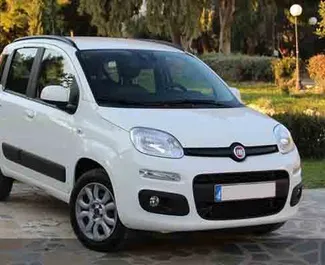 Vista frontale di un noleggio Fiat Panda a Rodi, Grecia ✓ Auto #5816. ✓ Cambio Manuale TM ✓ 0 recensioni.