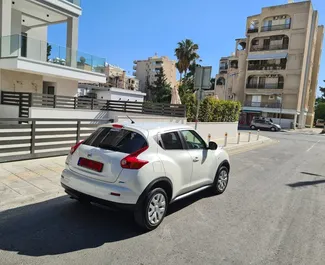 Noleggio auto Nissan Juke 2015 a Cipro, con carburante Benzina e  cavalli di potenza ➤ A partire da 40 EUR al giorno.