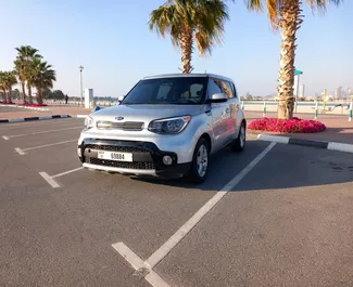 Vista frontale di un noleggio Kia Soul a Dubai, Emirati Arabi Uniti ✓ Auto #6274. ✓ Cambio Automatico TM ✓ 0 recensioni.