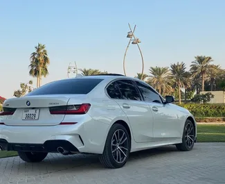 Noleggio auto BMW 330i #5980 Automatico a Dubai, dotata di motore 2,5L ➤ Da Akil negli Emirati Arabi Uniti.