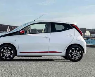 Noleggio auto Toyota Aygo 2019 in Grecia, con carburante Benzina e 72 cavalli di potenza ➤ A partire da 19 EUR al giorno.