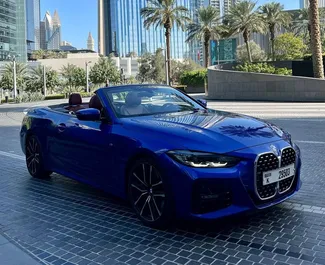 Vista frontale di un noleggio BMW 420i Cabrio a Dubai, Emirati Arabi Uniti ✓ Auto #5983. ✓ Cambio Automatico TM ✓ 2 recensioni.