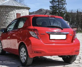 Noleggio Toyota Yaris. Auto Economica, Comfort per il noleggio in Montenegro ✓ Cauzione di Deposito di 100 EUR ✓ Opzioni assicurative RCT, CDW, All'estero.