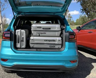 Volkswagen T-Cross 2023 disponibile per il noleggio a Creta, con limite di chilometraggio di illimitato.