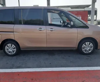 Noleggio auto Nissan Serena #6505 Automatico a Larnaca, dotata di motore 2,0L ➤ Da Panico a Cipro.