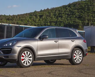 Noleggio auto Porsche Cayenne Turbo #6289 Automatico a Tbilisi, dotata di motore 4,8L ➤ Da Evgenii in Georgia.