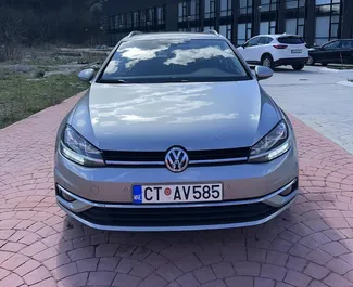 Noleggio Volkswagen Golf Variant. Auto Economica, Comfort per il noleggio in Montenegro ✓ Cauzione di Deposito di 200 EUR ✓ Opzioni assicurative RCT, CDW, All'estero.