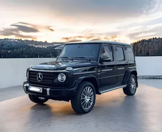 Vista frontale di un noleggio Mercedes-Benz G-Class a Tbilisi, Georgia ✓ Auto #6329. ✓ Cambio Automatico TM ✓ 0 recensioni.