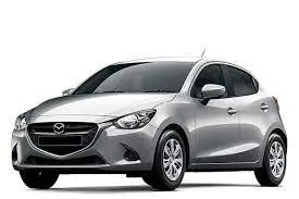 Vista frontale di un noleggio Mazda 2 a Ayia Napa, Cipro ✓ Auto #6469. ✓ Cambio Automatico TM ✓ 0 recensioni.