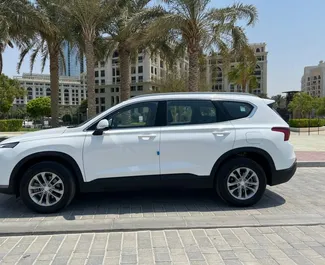 Noleggio auto Hyundai Santa Fe 2023 negli Emirati Arabi Uniti, con carburante Benzina e 160 cavalli di potenza ➤ A partire da 180 AED al giorno.