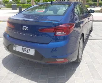 Noleggio Hyundai Elantra. Auto Comfort, Premium per il noleggio negli Emirati Arabi Uniti ✓ Cauzione di Deposito di 2000 AED ✓ Opzioni assicurative RCT, SCDW, Passeggeri, Furto, Giovane.