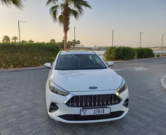 Noleggio auto JAC J7 #4867 Automatico a Dubai, dotata di motore 2,0L ➤ Da Ahme negli Emirati Arabi Uniti.