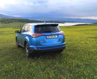 Noleggio Toyota Rav4. Auto Comfort, SUV, Crossover per il noleggio in Georgia ✓ Cauzione di Deposito di 150 GEL ✓ Opzioni assicurative RCT, FDW, Furto.