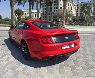 Motore Benzina da 2,3L di Ford Mustang Coupe 2022 per il noleggio a Dubai.