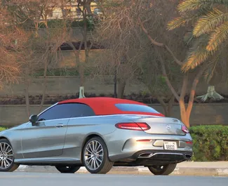 Motore Benzina da 2,0L di Mercedes-Benz C300 Cabrio 2020 per il noleggio a Dubai.