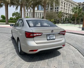 Noleggio MG 5. Auto Comfort per il noleggio negli Emirati Arabi Uniti ✓ Cauzione di Deposito di 2000 AED ✓ Opzioni assicurative RCT, SCDW, Passeggeri, Furto.