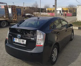 Noleggio Toyota Prius. Auto Economica, Comfort per il noleggio in Georgia ✓ Cauzione di Deposito di 200 GEL ✓ Opzioni assicurative RCT, CDW, SCDW, FDW, Passeggeri, Furto, Senza deposito.