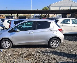 Noleggio auto Toyota Vitz #3970 Automatico a Larnaca, dotata di motore 1,3L ➤ Da Andreas a Cipro.