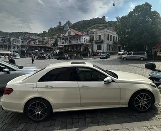 Noleggio auto Mercedes-Benz E-Class #6573 Automatico a Tbilisi, dotata di motore 3,5L ➤ Da Dato in Georgia.