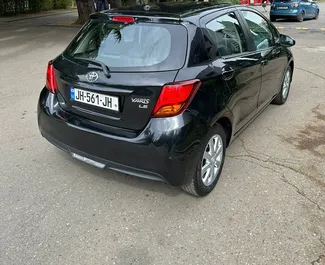 Noleggio Toyota Yaris. Auto Economica, Comfort per il noleggio in Georgia ✓ Cauzione di Senza deposito ✓ Opzioni assicurative RCT, FDW, Furto, All'estero.