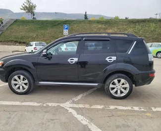 Noleggio auto Mitsubishi Outlander #6822 Automatico a Tbilisi, dotata di motore 3,0L ➤ Da Grigol in Georgia.