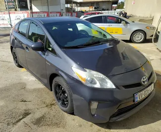 Noleggio auto Toyota Prius #5731 Automatico all'aeroporto di Kutaisi, dotata di motore 1,8L ➤ Da Nika in Georgia.