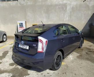 Noleggio auto Toyota Prius 2012 in Georgia, con carburante Ibrido e 170 cavalli di potenza ➤ A partire da 115 GEL al giorno.