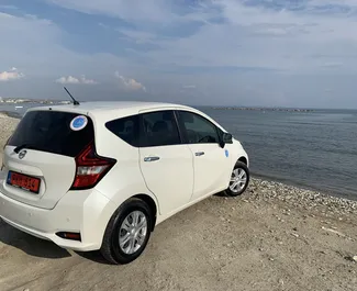 Motore Benzina da 1,2L di Nissan Note 2019 per il noleggio a Larnaca.