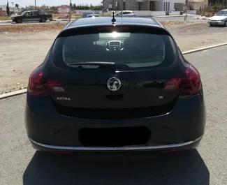 Motore Benzina da 1,8L di Vauxhall Astra 2013 per il noleggio a Larnaca.