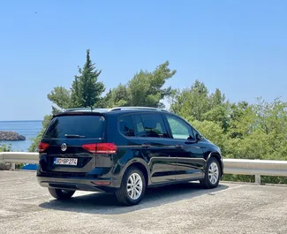 Noleggio auto Volkswagen Touran 2020 in Montenegro, con carburante Diesel e 120 cavalli di potenza ➤ A partire da 25 EUR al giorno.