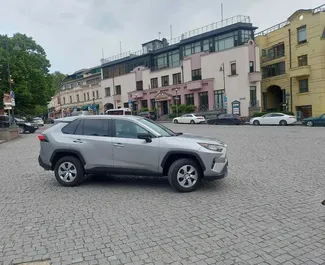 Noleggio Toyota Rav4. Auto Comfort, SUV, Crossover per il noleggio in Georgia ✓ Cauzione di Senza deposito ✓ Opzioni assicurative RCT, FDW, Passeggeri, Furto, All'estero.