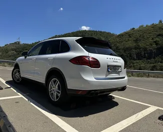 Motore Diesel da 3,0L di Porsche Cayenne 2013 per il noleggio a Tbilisi.