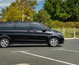 Motore Benzina da 2,5L di Mercedes-Benz Vito 2019 per il noleggio a Dubai.